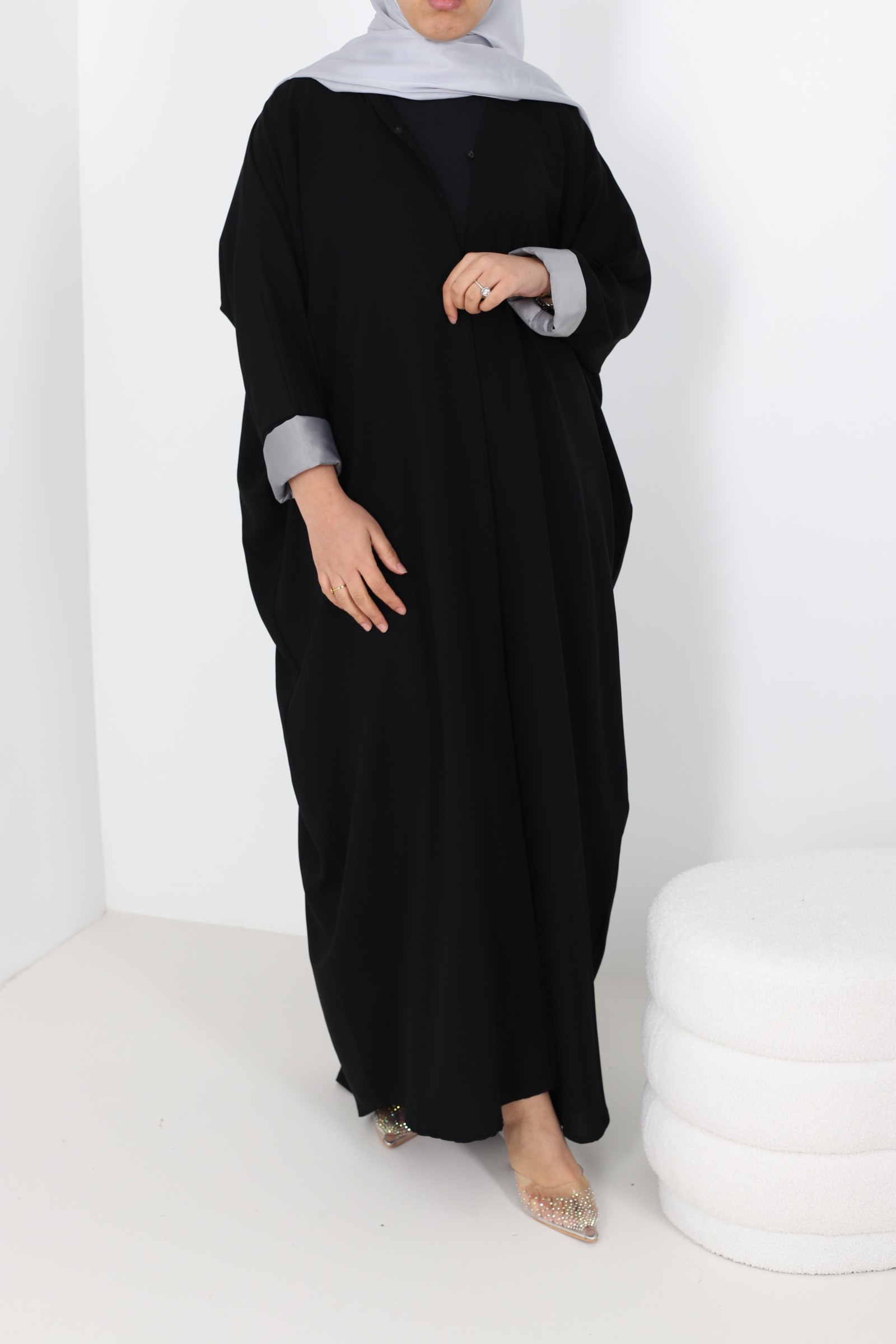Abaya Bahraini SEYA grise