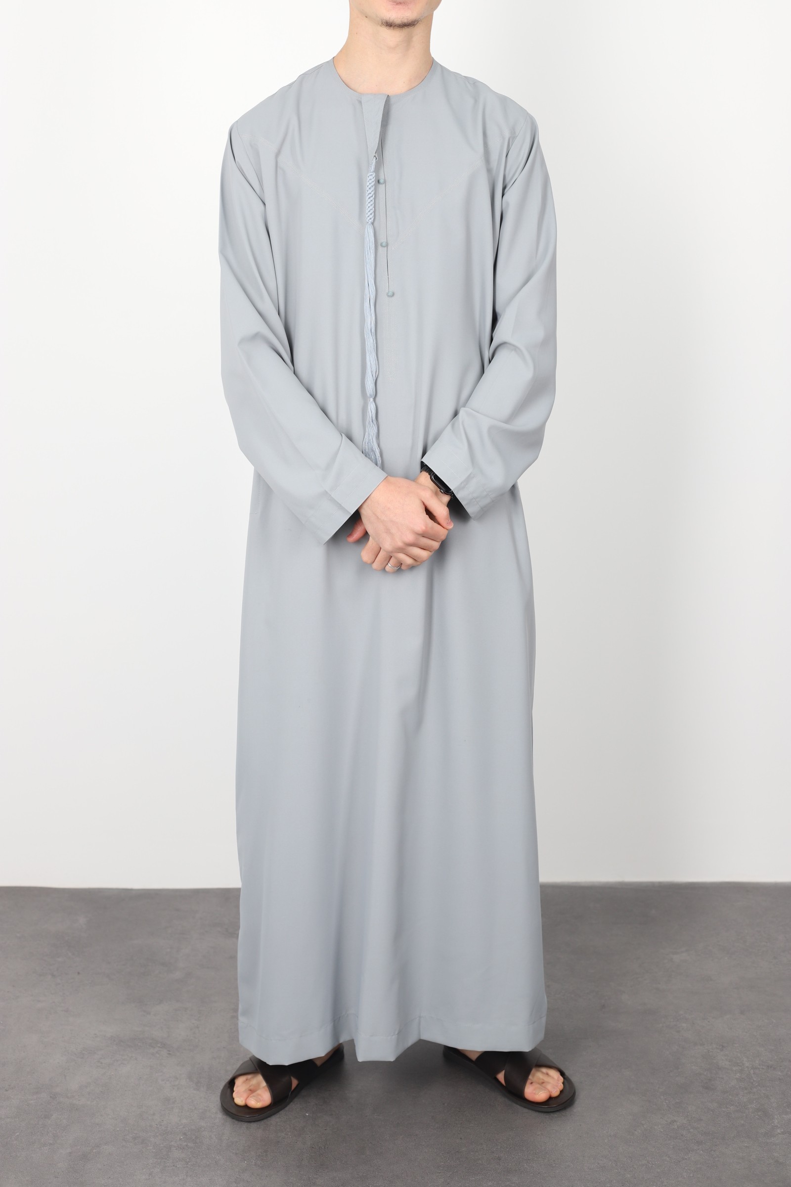 Thobe deluxe emirati light gray qamis new design