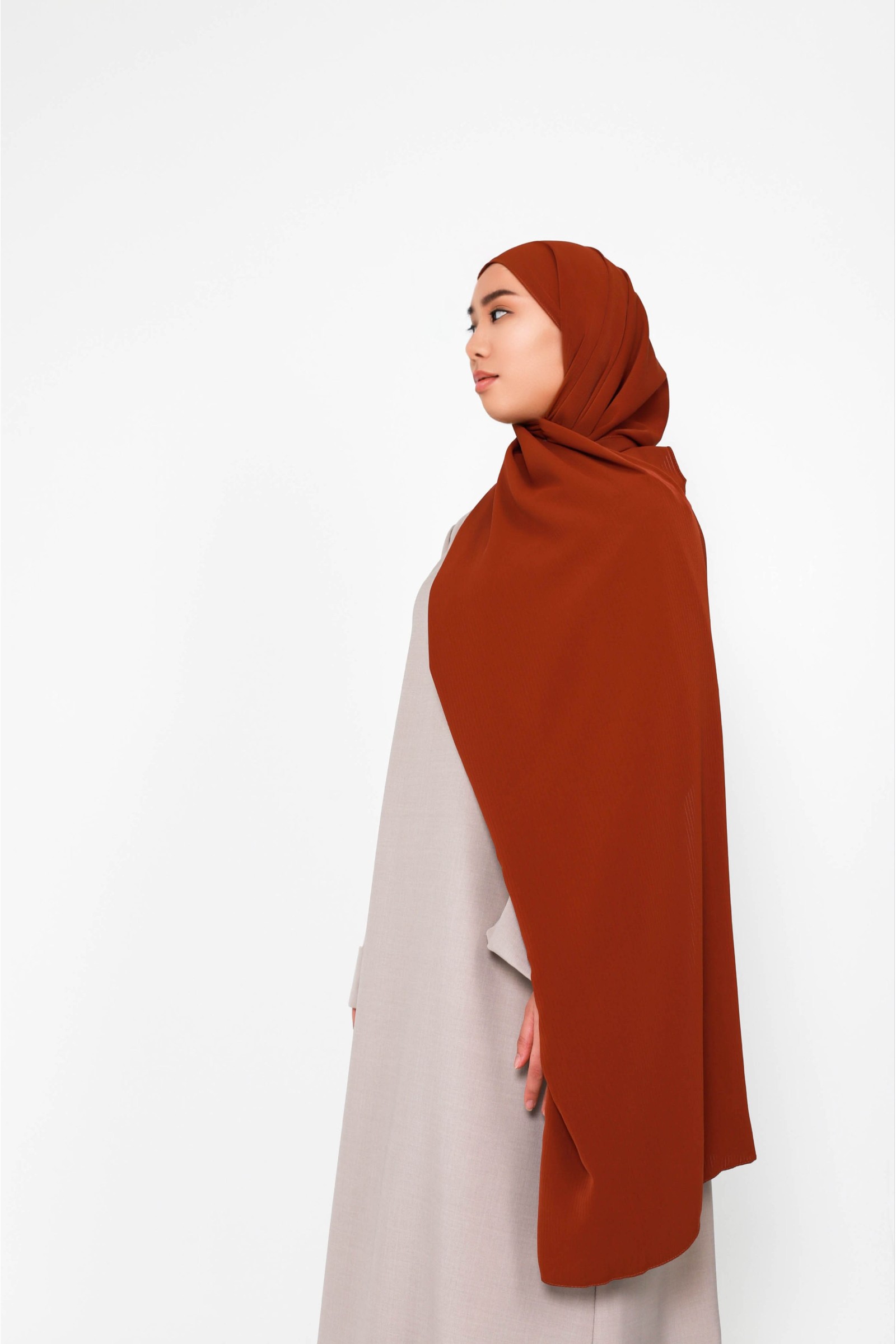 Scarf easy to put on without clip ideal for Muslim women